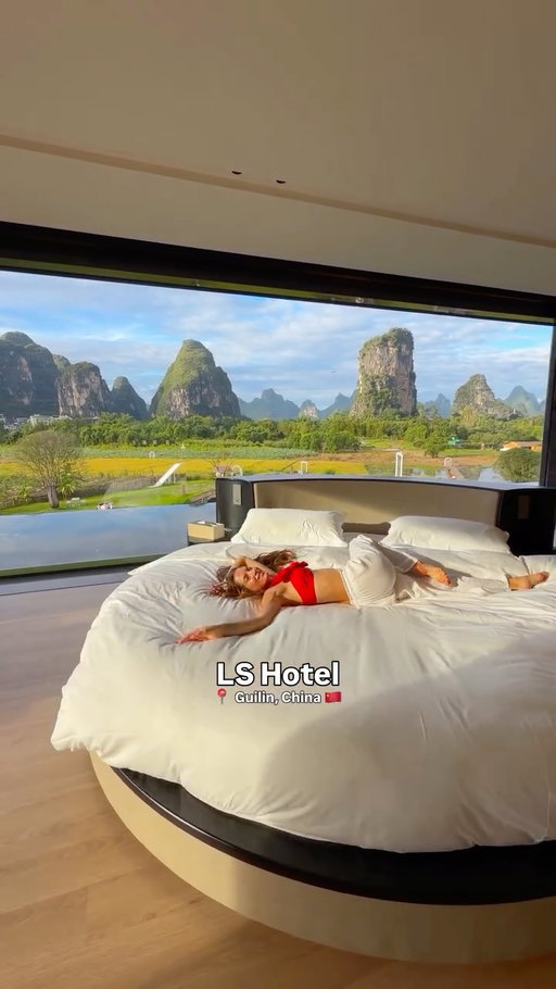-follow @thelosttwo for more travel inspo ✨

pov: you wake up at @ls.hotel.guilin.china 🇨🇳🤯

I already knew the landscapes around Guilin were incredible, but seeing these karst mountains from our hotel room completely changed my mind. 🤯

Floor to ceiling windows, an infinity pool overlooking the mountains, and views that honestly look like they’re straight out of a painting. 🏞️

It’s easy to see why LS Hotel is one of the most Instagrammable hotels in China. 🇨🇳

This has to be one of the most incredible hotel rooms we’ve ever stayed in. ✨

Would you stay here? 👀

#China #Guilin #Yangshuo #LuxuryHotel #hotel