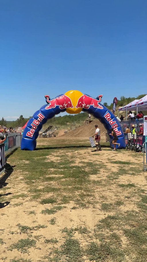 Just another one…. 7x @redbullromaniacs winner!!!!
Speechless, insane, I just don’t know what to say 
Cheers Garrys #flatschingfast