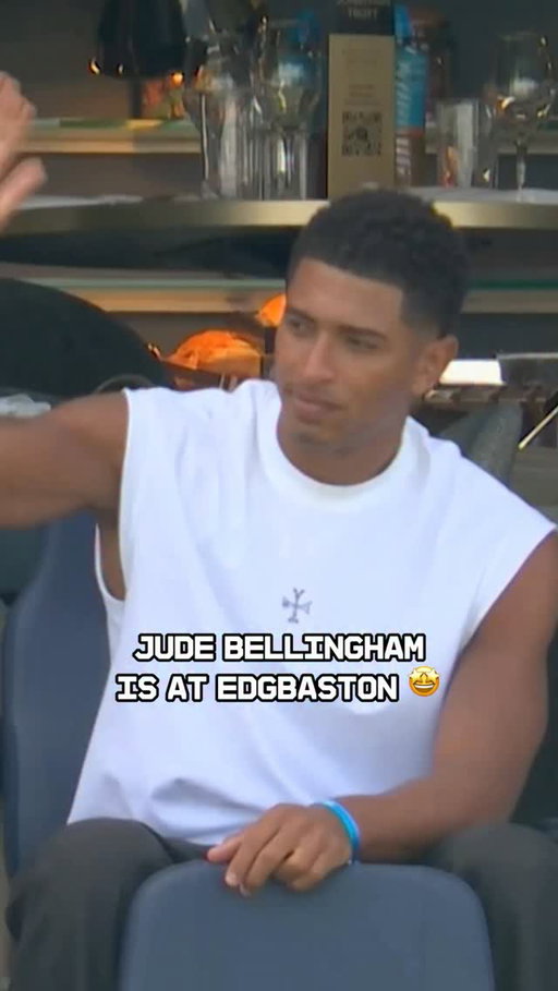 Jude Bellingham is at Edgbaston 👋⚽️

The England and Real Madrid star, and @birminghamphoenix investor makes his first appearance at #TheHundred