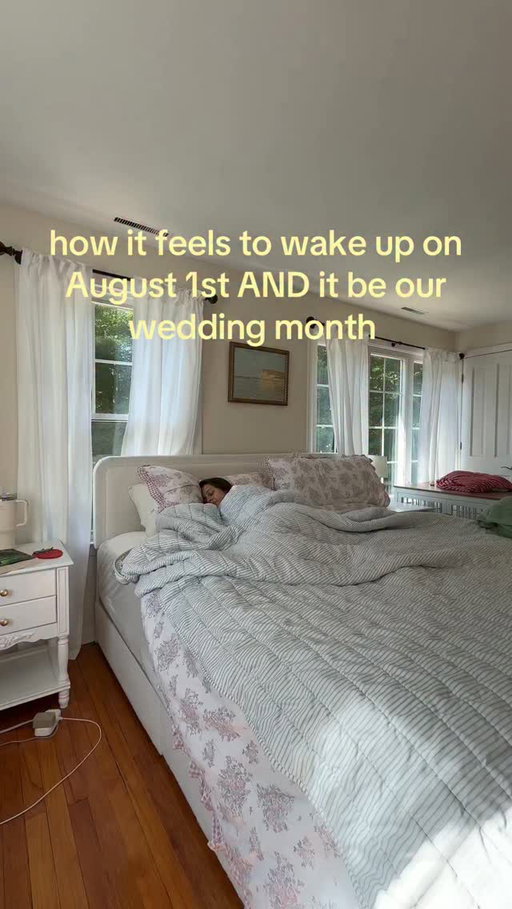 HAPPY AUGUST AND HAPPY WEDDING MONTH AHHHH