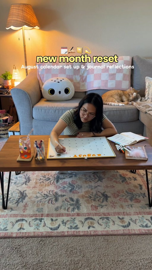 new month, new reset! 🗓️ calendar update and some July and August reflections 🧡 happy August, friends!!

calendar @u_brands 
markets @expomarkersofficial 
drink @drinkwildwonder
fluffy pen @uniballco