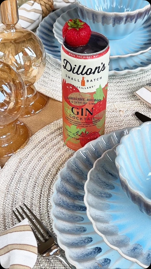 #21+ #ad This is your sign to keep summer hosting simple with @dillonsdistillsus No mixing, no prep. Just pour over ice, add fresh fruit, and enjoy the Strawberry Rhubarb & a Zest of Lime Gin Cocktail. It’s smooth, never overly sweet, and the perfect way to elevate your next backyard gathering, patio happy hour, or charcuterie night.
Tap the link in my bio to find Dillon’s Small Batch Distillers at a store near you!