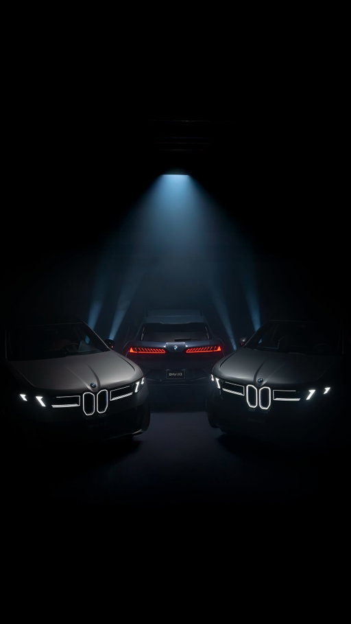 Sharing the spotlight, but only with itself. The new BMW iX3.
 
#BMWCanada #iX3