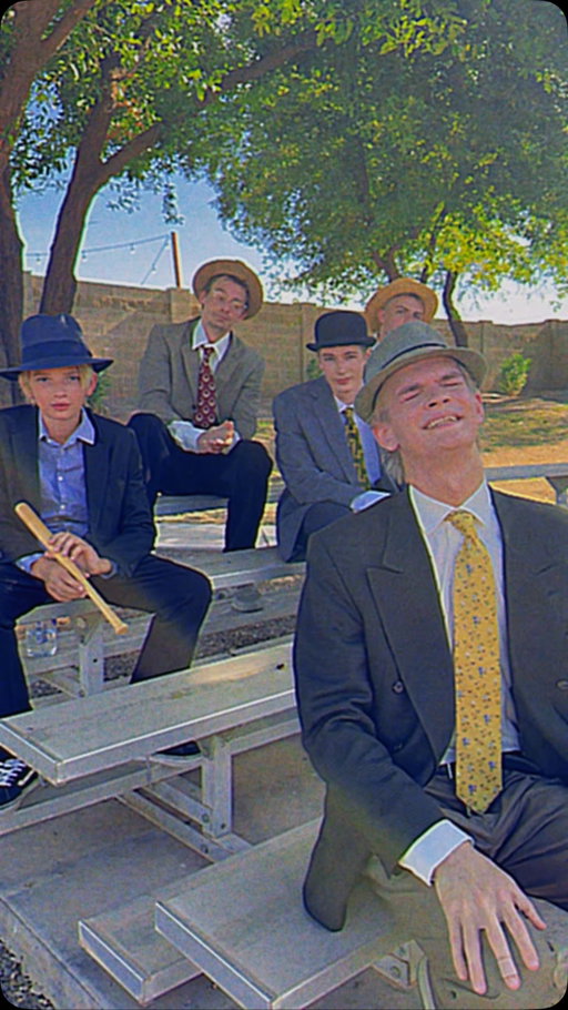 Hanging with some new fellas. @theriffraftpodcast #viralvideo #funny #crooner