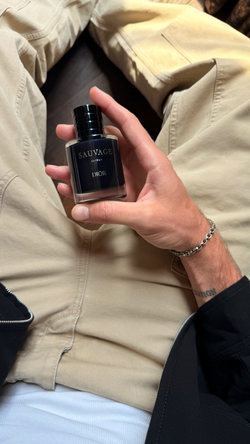 A Sauvage like never before @diorbeauty 

@diorbeautylovers 

#diorsauvage #diorparfums
