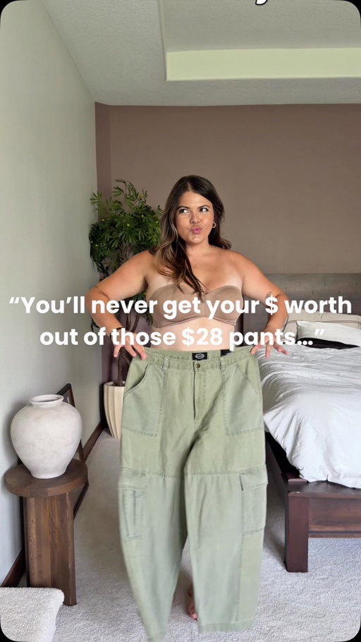 1 pant x 16 outfits 🤭 

Say ‘need’ or ‘ootd’ for 🔗 or check LTK 😘 

& follow @hiericasuckow for more size 12/14 outfits you’ll actually wear 🤍
 …..
#midsize #size12 #size14 midsize, size 12, size 14, mom style, curvy outfit, thick tummy approved