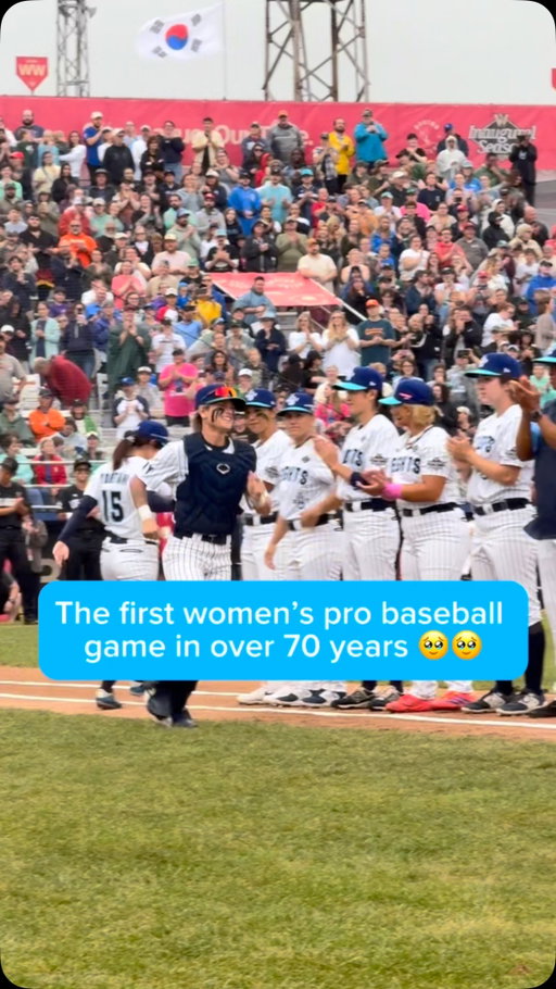 Huge day at the @wpbl_official league opener ❤️❤️ #baseball #womenssports