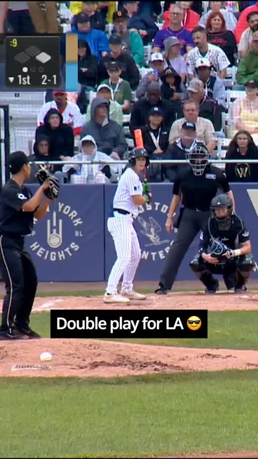 First double play in WPBL history belongs to the Los Angeles Queens. 😎👑