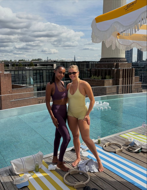 More snaps from our Kiehl’s Poolside Pilates morning ☀️💦

From mindful movement to post-class glow, it was the perfect way to kick off the day. Thanks to everyone who joined us - we’re still thinking about those poolside vibes. 💙

#kiehls #poolsidepilates #wellnessevent #selfcare #pilates