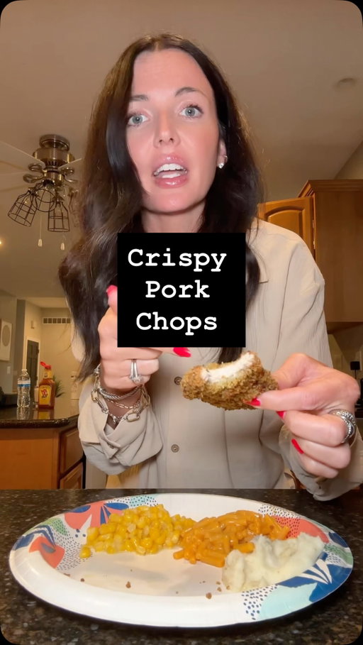 Make some crispy pork chops with me 

#easyrecipe #cookwithme #quickdinner #aldimeal #easyrecipeideas