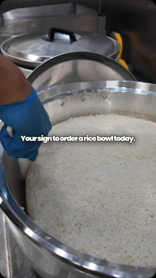 The glamorous plated dish you see on your feed? 

That’s just the final 5 seconds. Behind it is hours of chopping, scrubbing, organizing, and pure hustle before the first order even drops 😭🧹 

Kitchen life is 90% grunt work, but we still love every single second of it! 

Drop a 🔥 if you respect the hustle! #bowlsofrice #hustle #gruntwork #kitchenlife