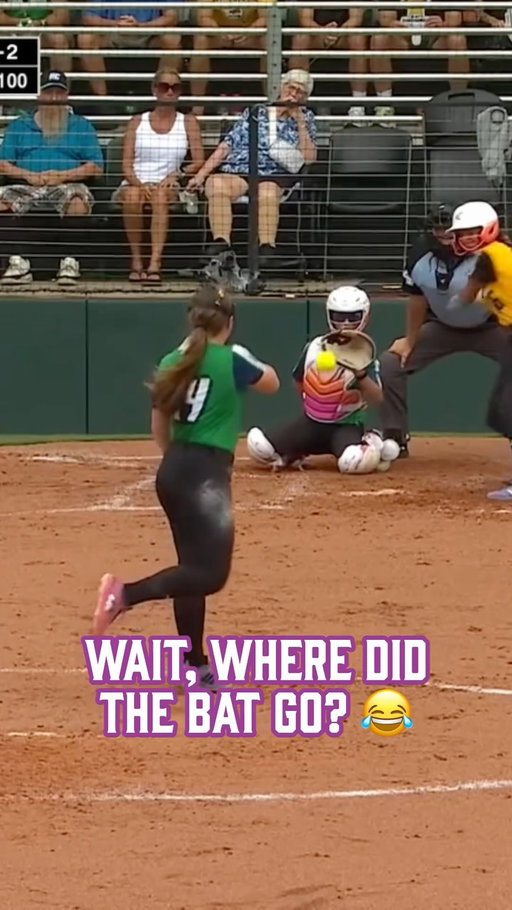 The only thing slowing down the hitting for Florida was losing their @eastonfastpitch bat on the field 😂