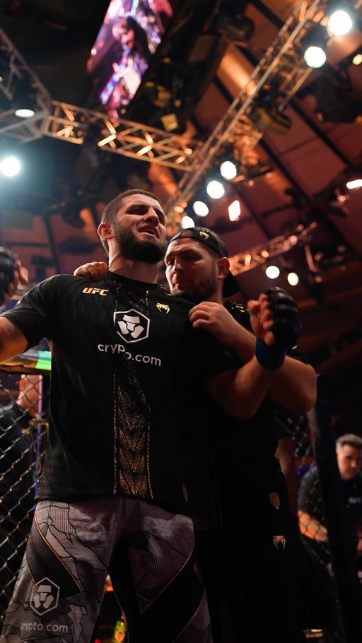 Looking to leave as champion once again 😎

Get your tickets to #UFC330 at the link in our bio!

[ SAT AUG 15 | 9pmET on @ParamountPlus ]