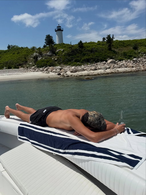 I’d be the happiest boy in the world if summer was year round kk