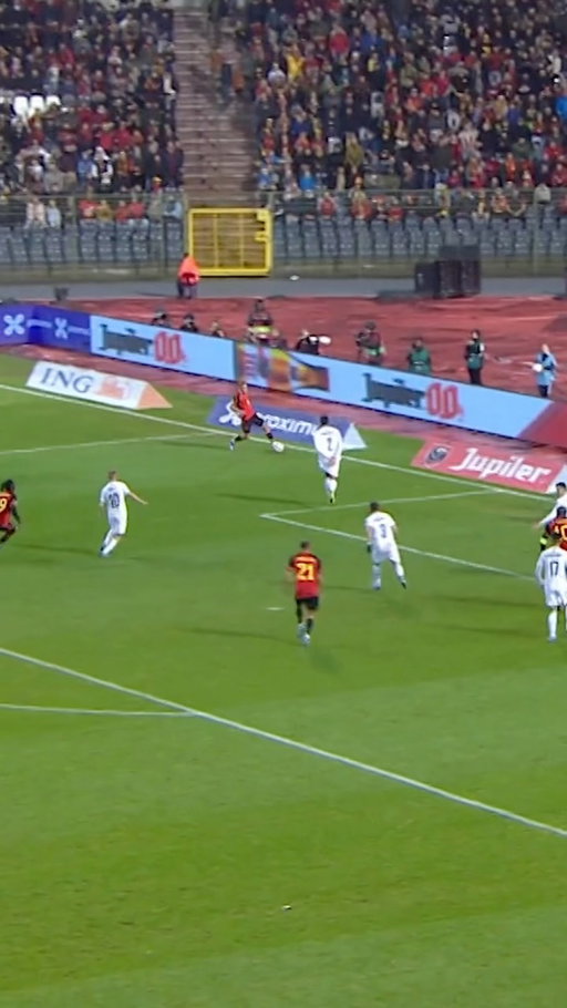 Incredible skill by Trossard 🪄🇧🇪
