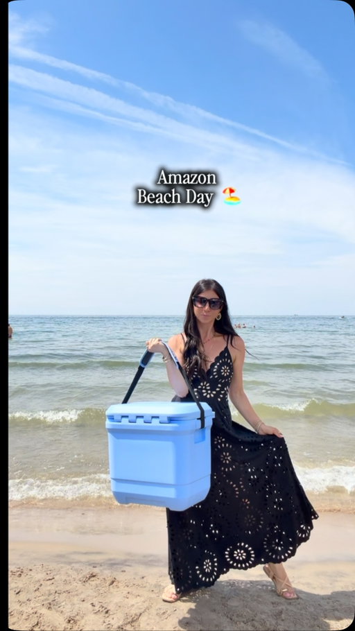 As someone who practically lives at the beach all summer long, you already know I’m relying on my @amazonca favorites for everything—from my swimwear to all of my beach-day essentials. ☀️✨

Comment SHOP and I’ll send you a DM with a list of 100+ beach faves! 🤍

#beach #beachday #amazon #founditonamazon #amazonfinds