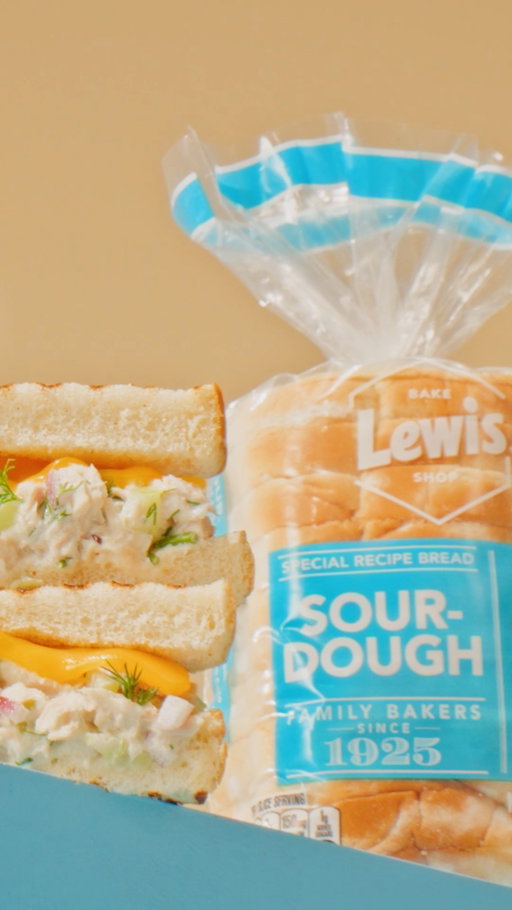 Half Loaf. Full Flavor. 
From lunchbox favorites to after-school snacks, Lewis Bake Shop Half Loaves keep your options open all week long.
Home of the Half Loaf.