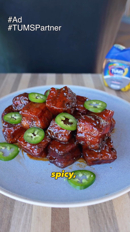 #ad I love making spicy pork belly burnt ends. They are rich, saucy, tender and spicy. But my heartburn is not always on the same page 😂 .

I always have a bottle of TUMS on hand because it works fast at relieving heartburn. And it tastes great too!

To make the burnt ends, cube up your pork belly, season with your favorite bbq rub and smoke at 275 degrees for
about 3 hours. Next, toss them in a foil pan with plenty of bbq sauce and place them back on the smoker for another
hour. Finish with sliced jalapenos and enjoy! 

#TUMSPartner @TUMSOFFICIAL
