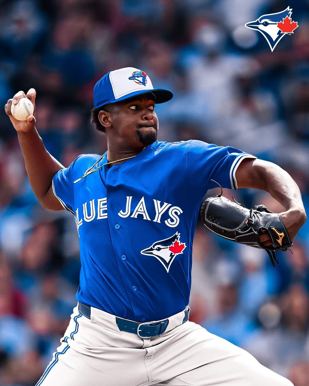 José Soriano in a Blue Jays jersey 🤩 
Get a WHIFF of this 🔥