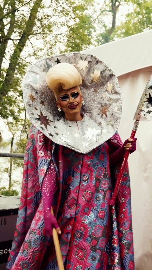 l’iconique @trixiemattel de passage à OSHEAGA 💖
-
no notes. absolutely iconic. 💅

📍Scène de l’île @cocacola_ca 
🎥 @agencyninesix