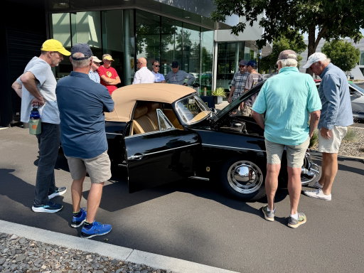 A huge thank-you to our Porsche Club members who showed up on short notice to support the reveal of our 1960 Porsche 356B restoration. We’re grateful to have such an incredible Porsche community behind us!

#porschechallenge26 #porsche #porscherestoration #porschebend #kendallauto