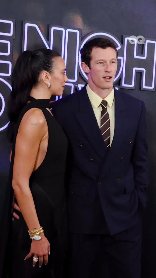 Want to add some stripes to your summer fits? Take a cue from Callum Turner, who made the repp tie the move at the world premiere of “One Night Only” in NYC.

See more ways to incorporate stripes at the link in our bio.