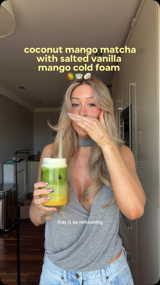 Coconut mango matcha with salted vanilla mango cold foam ad using @oatly’s new barista edition coconut flavour 😍 you know I LOVE a good matcha and this one is possibly the best I’ve ever made.

Recipe 
Mango puree (I just blended frozen mango with mango juice) 
@oatly barista edition coconut flavour
Matcha 
Cold foam (double cream/ oatly cream, a dash of oatly barista coconut flavour and some mango juice, vanilla paste, a few flakes of sea salt + blend) #matcha #icedmatcha