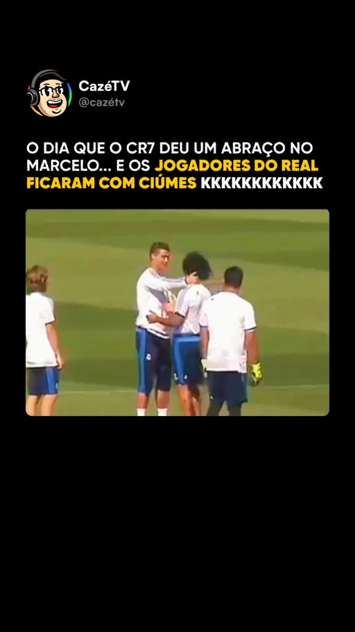 TODO MUNDO QUER UM ABRAÇO DO ROBOZÃO KKKKKKKKKKKKKKKK 😂🥰🤖

E esse momento que rolou no treino do Real Madrid em 2015?! 🤣 Cristiano abraçou Marcelo e os outro jogadores ficaram com ciúmes e fizeram questão de pedir abraços pro craque também 😅 

QUE RESENHA! 👏

🚨 A partir do dia 15, você acompanha a La Liga aqui na CazéTV! 🇪🇸

#Cztv01 #Original #FutInter #CristianoRonaldo #RealMadrid #LaLigaNaCazéTV