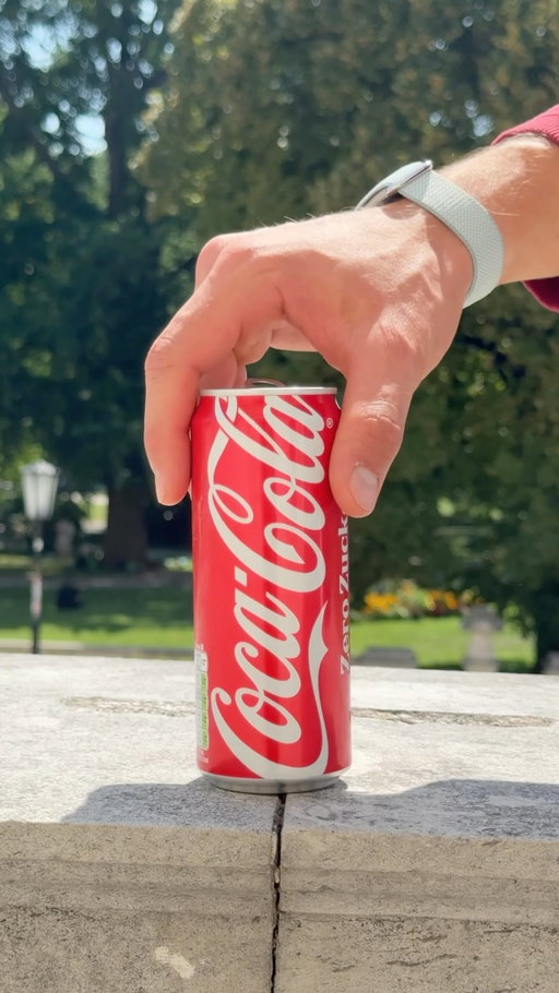 Anzeige | Gewinne jetzt tolle Preise in der @cocacolaeurope App! Einfach den Code in der App eingeben, Punkte sammeln und mitmachen!
#CocaColaZero