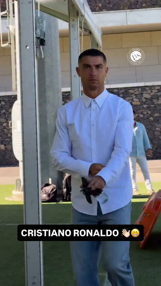 𝐓𝐇𝐄 𝐂𝐀𝐏𝐓𝐀𝐈𝐍 𝐇𝐀𝐒 𝐀𝐑𝐑𝐈𝐕𝐄𝐃 💛💙🇸🇦

Cristiano Ronaldo, in attendance for Al Nassr’s friendly 😁👋🏻
