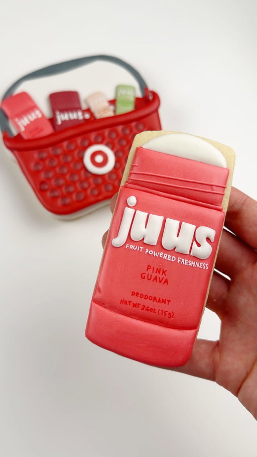 Run don’t walk! My new favorite deodorant @juusbeauty is available at Target now! #JuusPartner 

#husbandhumor #sugarcookiedecorating #royalicingtransfers