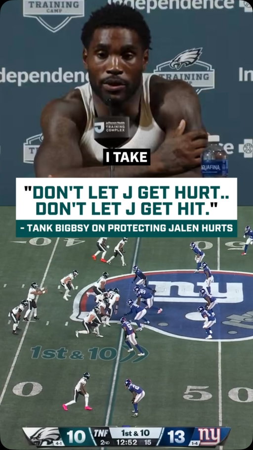ANYTHING TO PROTECT THE FRANCHISE 😤

(via @philadelphiaeagles)