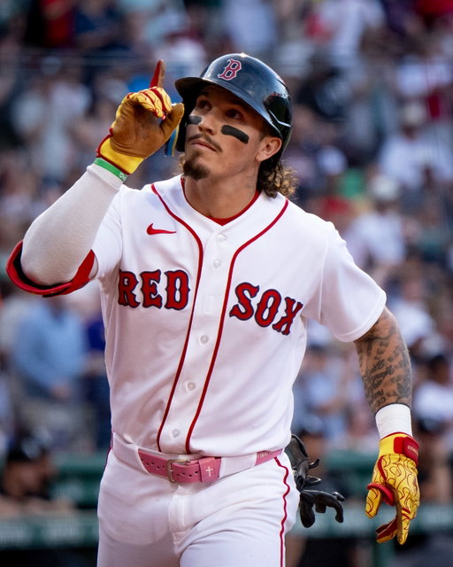An explosive 1st inning!