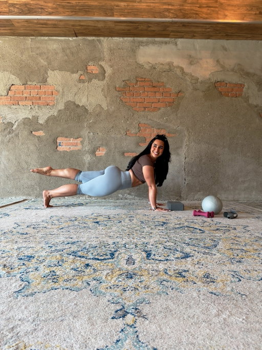 barre angel rule #1: if we’re doing it, we’re doing it wholeheartedly. ☁️🪽 

#barreinstructor #pilatesinstructor #yogainstructor
