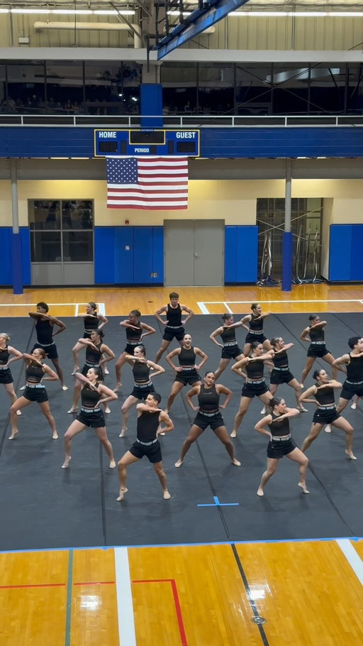 Sending my boy to UDA camp w/ @hofstradanceteam 

#udacamp #homeroutine #couplegoals #supportiveboyfriend #lifestylevlog 
@_dylansalsedo_