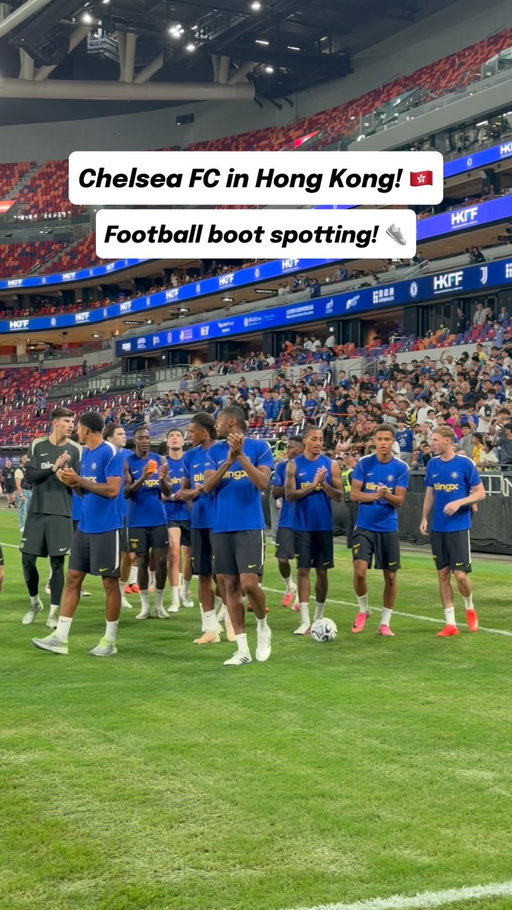 Chelsea football boot spotting in 🇭🇰!
-
Which player had the best boots during their pre season open training, in Hong Kong? 👀👇🏼 #footballboots #chelsea