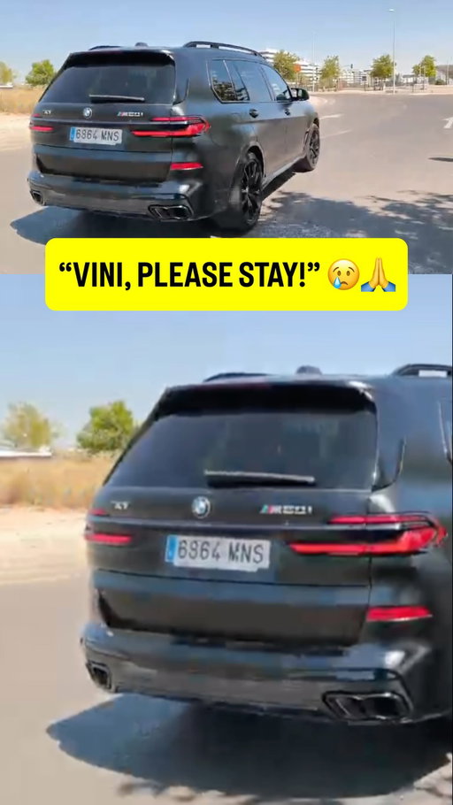 Vinícius leaving training center after negotiations, fans begging him to renew his contact 🙏🤍