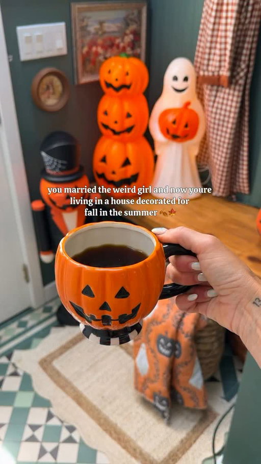sorry not sorry 🤪🧡🍁🍂 it’s time to decorate, fall girls!! And it’s code orange @athomestores #AtHomePartner