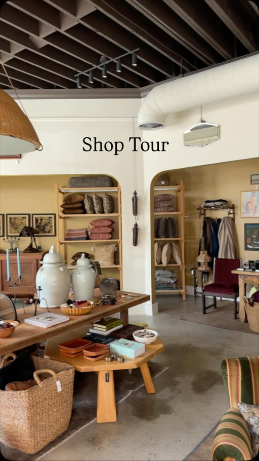 Today I’m giving you the FULL tour of my Los Angeles store! I wanted this space to feel like an extension of myself and there’s really so much to explore! It’s an ever changing space that I’m seriously so extremely proud of 🥺💕