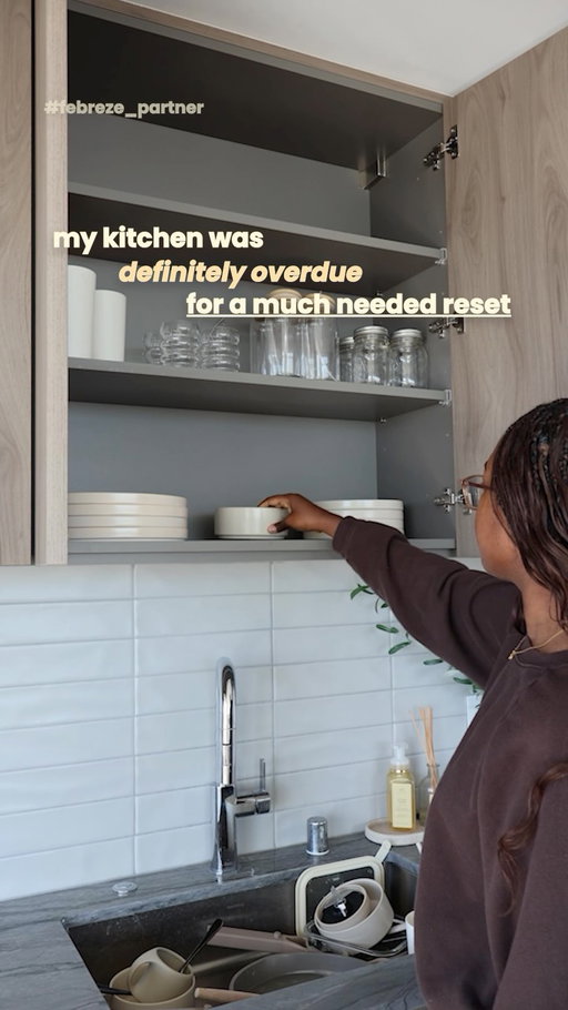 #FEBREZE_PARTNER There’s just something so satisfying about a fresh kitchen reset 🧼✨the @febreze Trash Odor Fighter was an easy addition to my kitchen routine! Use the 🔗 in my bio for $3 off until 8/29 #FEBREZE #febrezetrash #kitchenreset