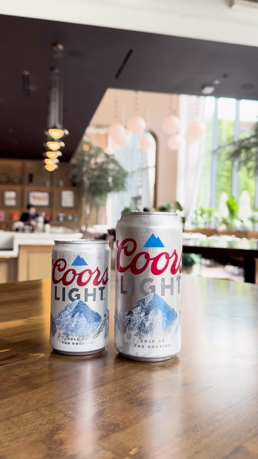 a short king can just be so….refreshing.