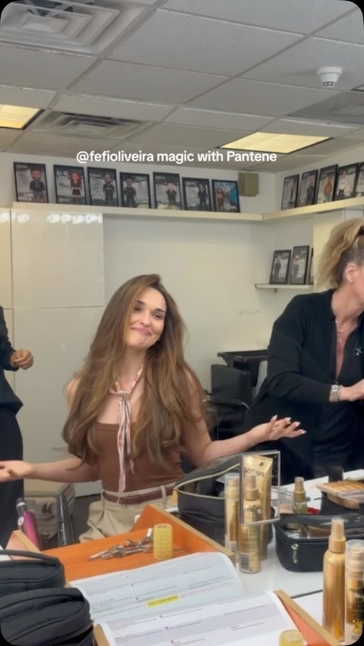 hair wash day feels like magic with Pantene ✨ @fefioliveira