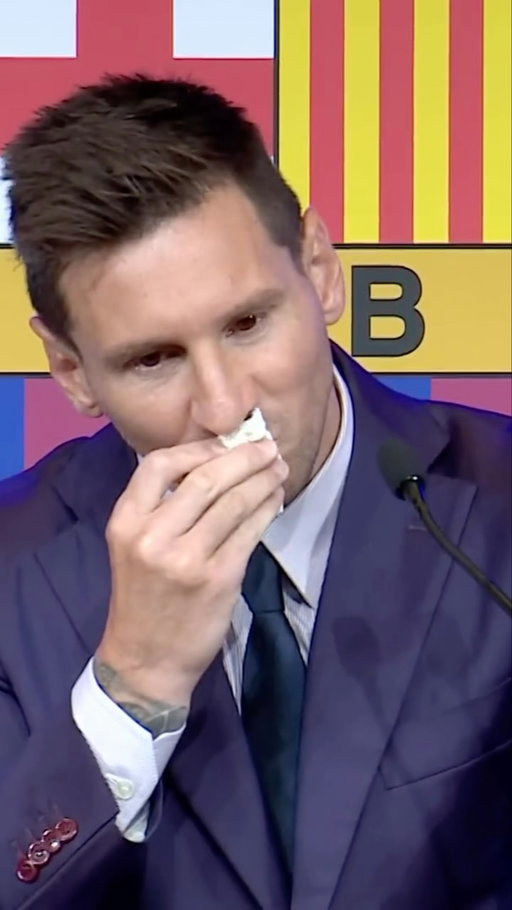 𝟓 𝐘𝐄𝐀𝐑𝐒 𝐒𝐈𝐍𝐂𝐄 𝐓𝐇𝐄 𝐇𝐄𝐀𝐑𝐓𝐁𝐑𝐄𝐀𝐊 💔

Five years ago today, Lionel Messi officially said goodbye to Barcelona 😢

The greatest player in the club’s history left the Camp Nou, ending an era many thought would never end 💙❤️ 

That goodbye still hurts 🥺

🎥 @fcbarcelona