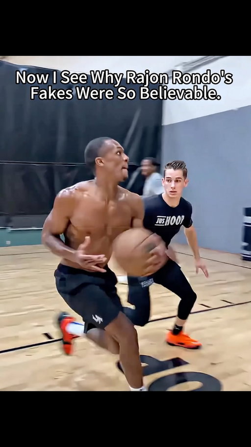 Prime Rondo was something else 🔥

Prime Rajon Rondo made passing look like an art. Half the time defenders had no idea where the ball was going because his fakes had everyone looking the wrong way.

He always seemed one step ahead, and somehow he’d find an open teammate that nobody else even saw. Is Rajon Rondo one of the best passers and playmakers in NBA history?

(via shoppppp79/tt)
#rajonrondo #nbaedits #basketballplayer