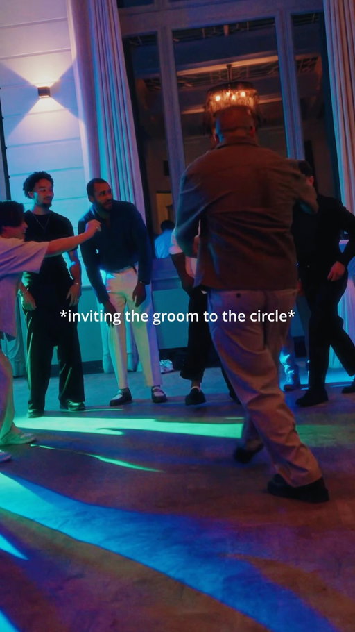 “ The moment my wife realized I can actually breakdance. 💀🤣 🕺🏽

Dj -  @nobunagalewing 
Visuals - @joaldoqueiroz 

#trending #explore #viralreels #reelitfeelit #wedding