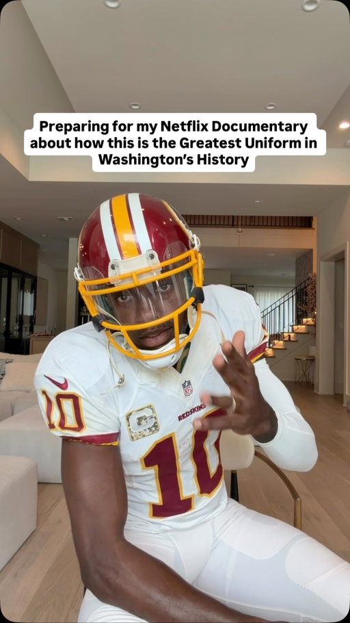 This is how the diehard fans will always see Washington

#nfl #football #washington #rg3 #throwback