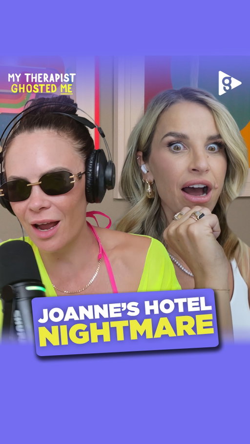 “I don’t wear kitten heels” 😅

Watch the full episode on YouTube 🎧

#hotel #awkwardmoment #podcastclip