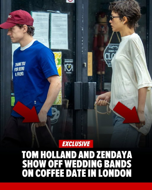 💍‼️Tom Holland's finally rocking a ring on that finger ... after confirmation that he and Zendaya officially tied the knot.

📸: @backgrid_usa