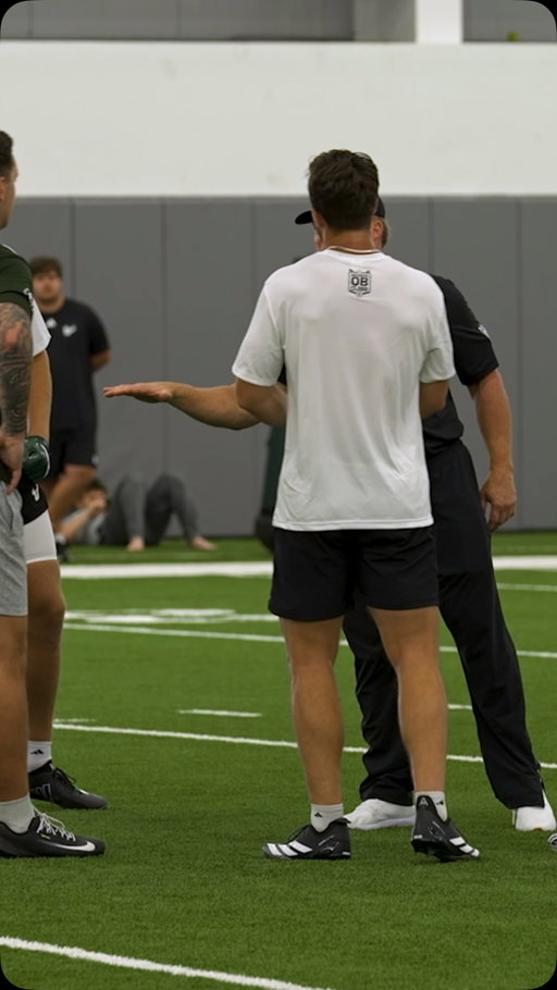 Carson Beck running the show just like he did on Gruden’s QB Class!!