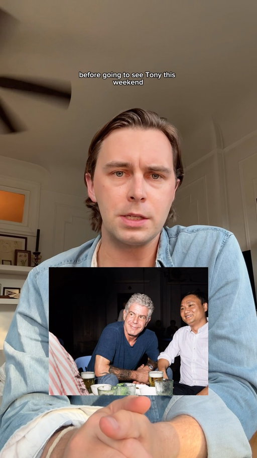 If you’re going to see Tony or an Anthony Bourdain fan generally, I highly recommend the piece from @lauriewoolever in @bonappetitmag and his book Medium Raw #movies #books #tony #bourdain #anthonybourdain